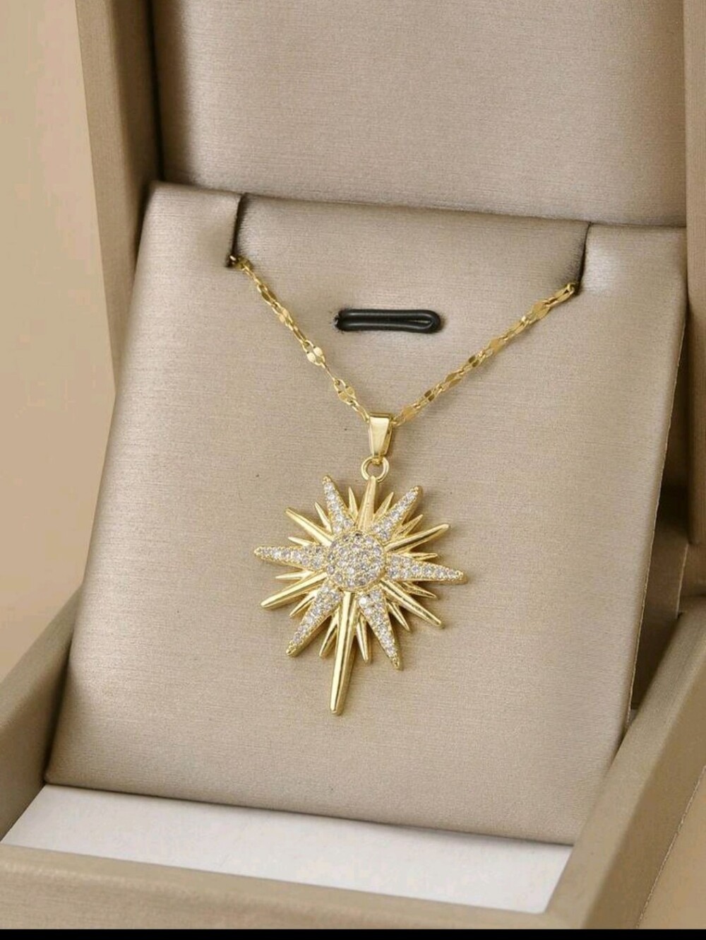 BRAND NEW ** Gold Starburst Pendant Necklace with Pavé Crystals
